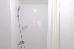 Comfortable and Nice 2BR at Grand Asia Afrika Apartment By Travelio