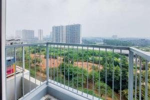 Strategic and Homey Studio Casa De Parco Apartment By Travelio