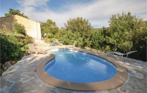 Maisons de vacances Lovely Home In St Anastasie S Issoles : photos des chambres