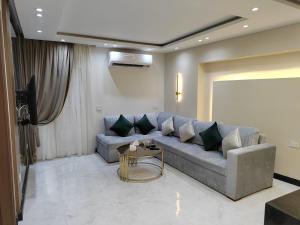 شقق للايجار فندقية متميزة بالدقي