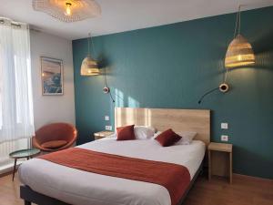 Hotels Brit Hotel des Halles : photos des chambres