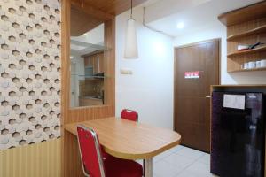 Comfort Stay 2BR at Bogor Valley Apartment By Travelio