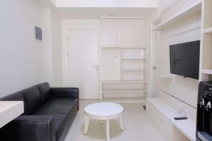 Stylish Modern 2BR Apartment at Parahyangan Residence By Travelio
