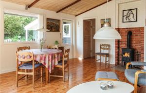 2 Bedroom Lovely Home In Svaneke