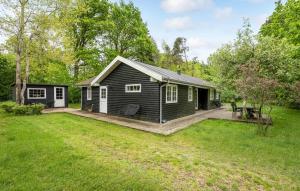 3 Bedroom Amazing Home In Glesborg