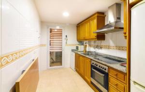 3 Bedroom Stunning Apartment In Calpe