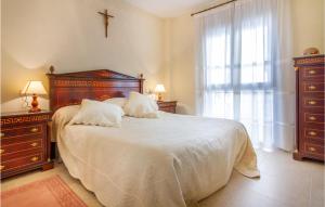 3 Bedroom Stunning Apartment In Calpe