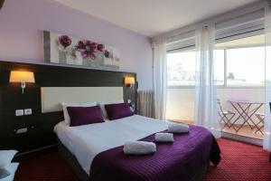 Brit Hotel Bleu Nuit