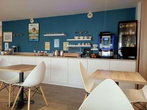 Hotels Brit Hotel Les Alizes : photos des chambres