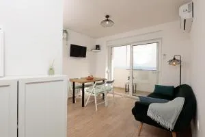 MODERN Flat MORE - Podvežica