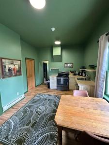 Upper Yellowstone Suite