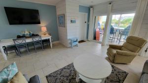 DeSoto Beach Club 107 by Tybee Beach Vacation Rentals