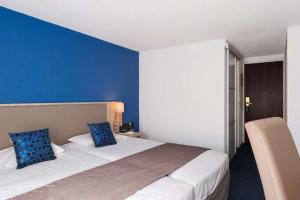 Double or Twin Room with City View room in Hôtel De L'océan