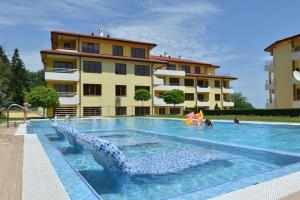 Nice 2 Bedrooms With Ocean View In Byala