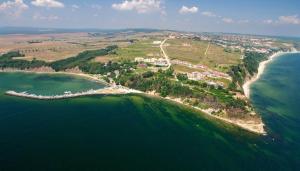 Nice 2 Bedrooms With Ocean View In Byala