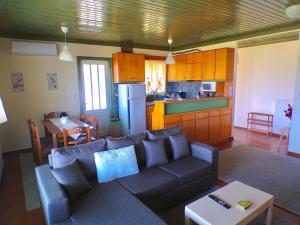 Thalia’s Mountain View