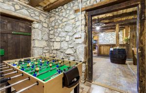 Three-Bedroom Holiday Home In Ribnik