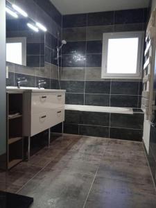 Villas La villa des Muriers tres spacieuse dans un environnement calme : photos des chambres