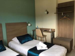 Superior Twin Room room in Brit Hotel Salon de Provence