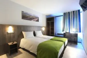 Brit Hotel Calais - 桑加特