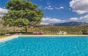 Awesome Home In Rute With Kitchen