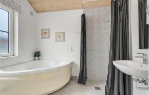 Stunning Home In Gråsten With Wifi