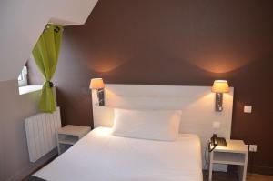 Hotels Brit Hotel Du Dauphin L'Aigle : photos des chambres