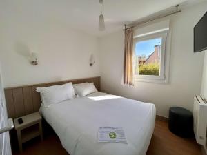 Hotels BRIT HOTEL Lannion-Perros Guirec : photos des chambres
