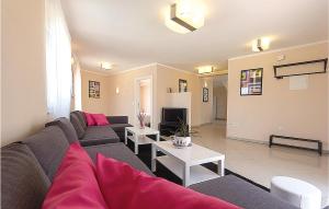 Holiday Home Medulin Mn-1863