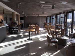 Hotels Brit Hotel Ploermel - Hotel de l'Hippodrome : photos des chambres