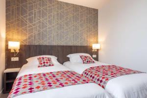 Hotels Brit Hotel Ploermel - Hotel de l'Hippodrome : photos des chambres