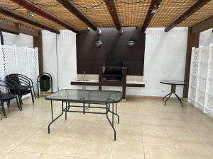 Departamento detrás de playa brava avenida cerca de Jumbo