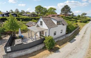 1 Bedroom Cozy Home In Mesinge