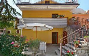 2 Bedroom Lovely Apartment In Novigrad