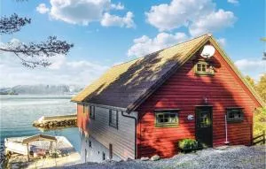 Amazing Home In Herøysund - Onarheim