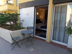 Hotels The Originals City, Hotel Cap Maya, Cap d'Agde : photos des chambres