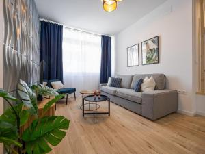 Torremolinos Centro Apartamento con parking y playa a 5 min, wifi alta velocidad