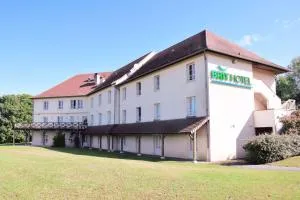 Brit Hotel Confort - La Tour Blanche - 圣提里耶拉佩尔什