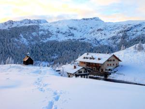 Pension Rifugio Capanna Passo Valles Falcade Italien