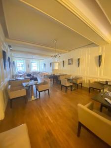 Hotels Logis Grand Hotel De L'Europe : photos des chambres