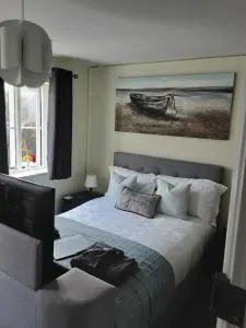 Freda's Treasure "Freddie's Room" - Par