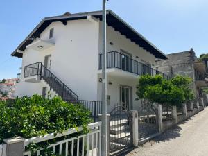 FRANE-APART - Čiovo