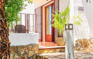 Nice Home In Estepa With Wifi