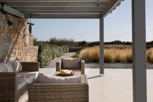 Villa Ellie, private pool & seaview by Naxos Dunes