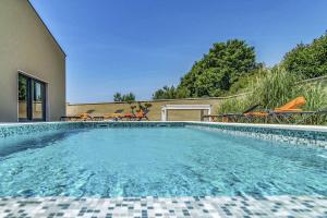 Villa Cesarica by Villa Plus