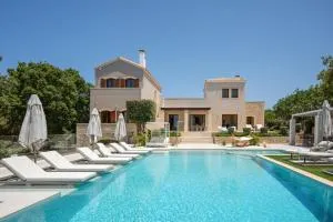 Luxurious Villa Liandri - With Private Pool - 耶奥伊乌波利斯