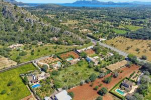 Villa La Sort by Villa Plus