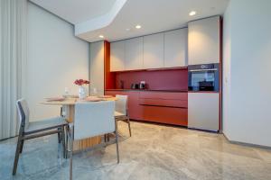 Mercury Tower Apartments by Buena Vista