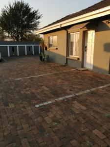 Bed and Breakfast Airport lodge