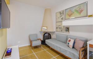 2 Bedroom Cozy Apartment In Rapallo